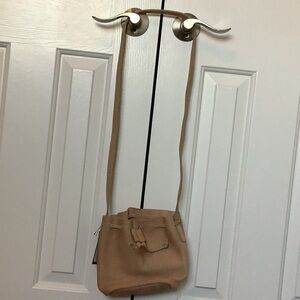 Crossbody leather bucket bag Parker Clay